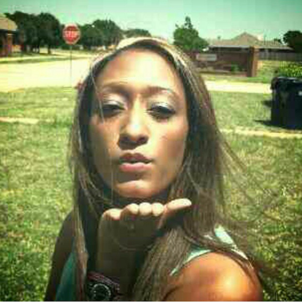 Meet your Posher, Crystal